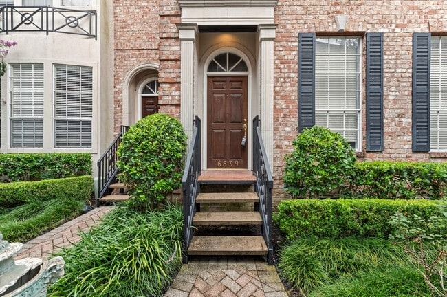 Building Photo - 6839 Staffordshire Blvd