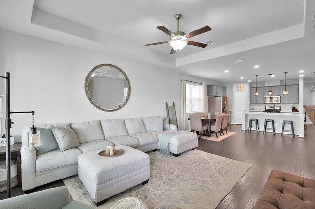 Building Photo - 3791 Lake Bend Shore Dr