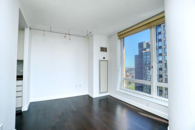 Building Photo - 2 bedroom in BROOKLYN NY 11201