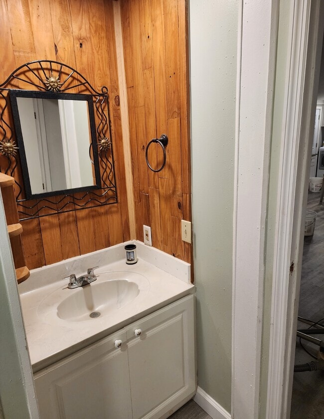 Building Photo - 569 Nicklaus Cir