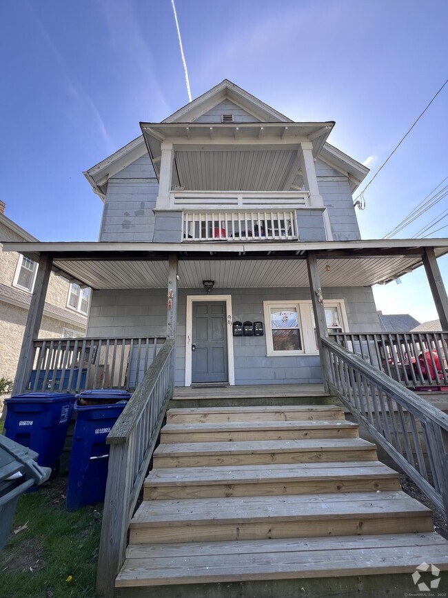 Building Photo - 81 Jetland St