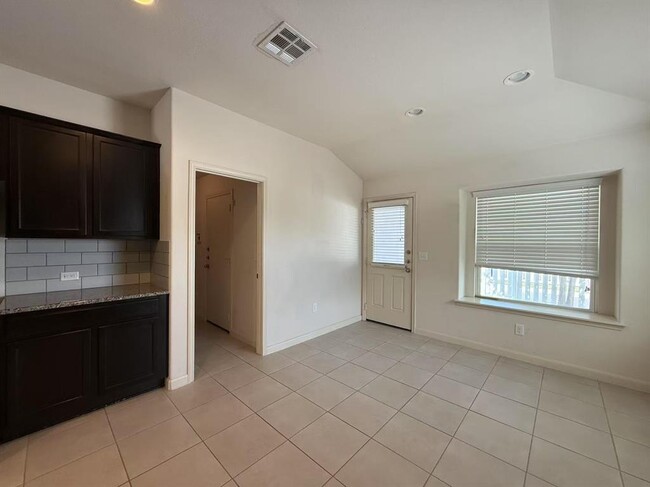 Building Photo - 1604 Colorado Bend Dr