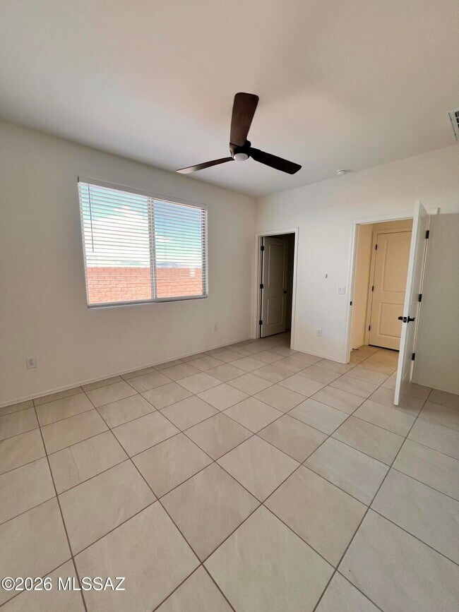 Building Photo - 9759 E Panopeia Dr