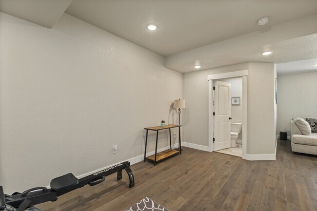 Building Photo - Stunning 3 bed, 4 bath townhome - attached...