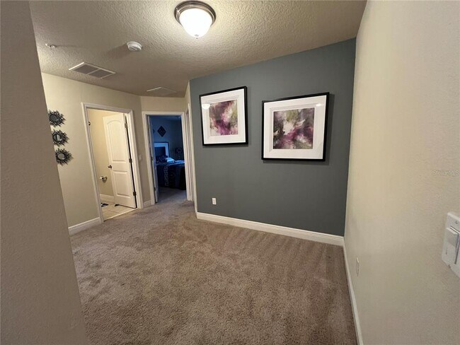 Building Photo - 10742 Sunset Ridge Ln