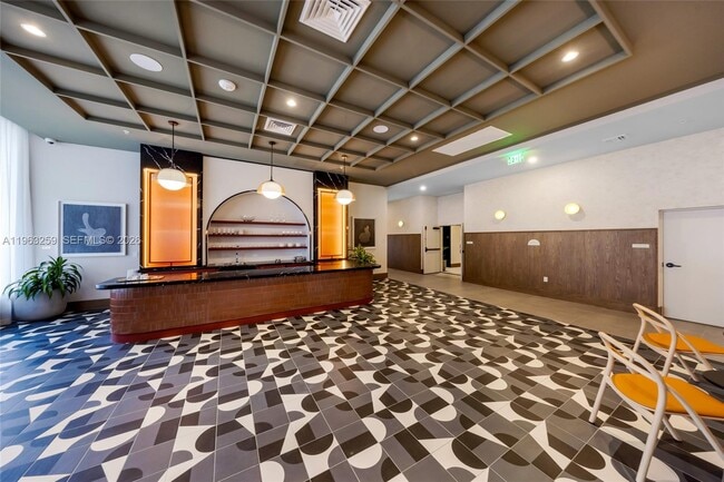 Building Photo - 11 NE 6th St