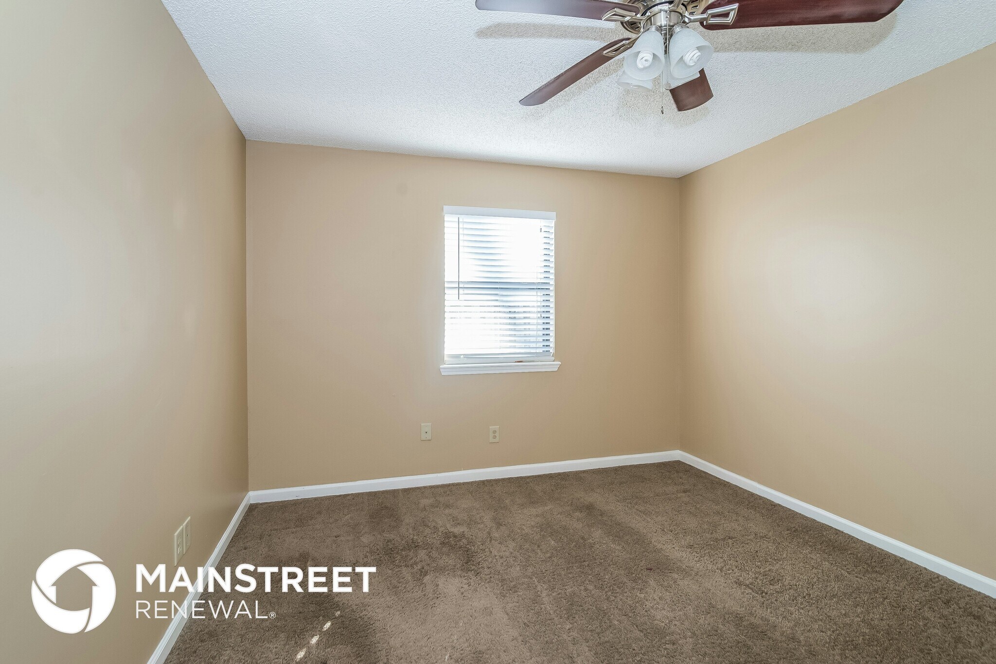 Building Photo - 1826 Blarney Cir