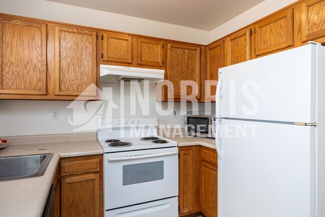 Building Photo - 9874 W Leander Dr