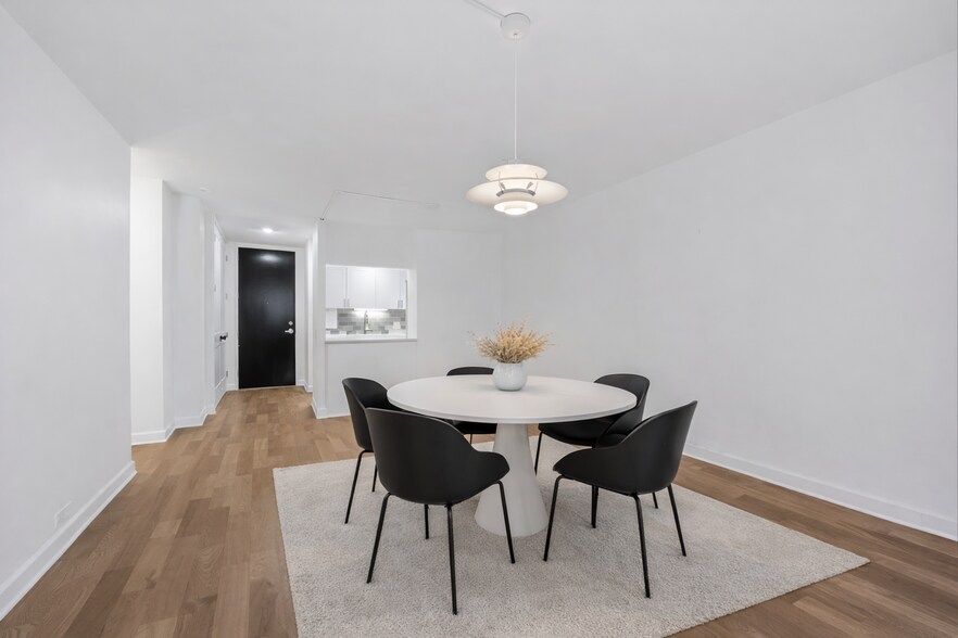 Building Photo - 535 N Michigan Ave