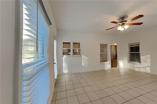 Building Photo - 3308 Stillbrook Pass