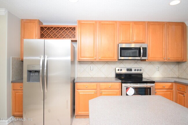 Building Photo - 1210 Dawn Creek Ct