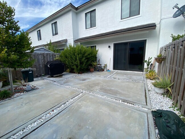 Building Photo - 10820 SW 232nd Terrace