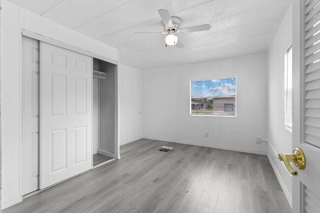 Building Photo - Affordable 2BR/1BA in Orange Blossom section of The Villages