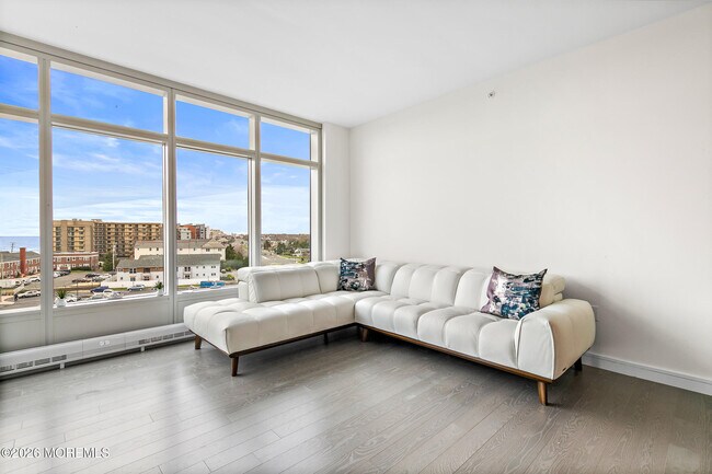 Building Photo - 15 Morris Ave