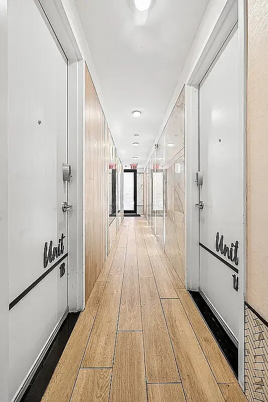 Building Photo - 223 E 96th St