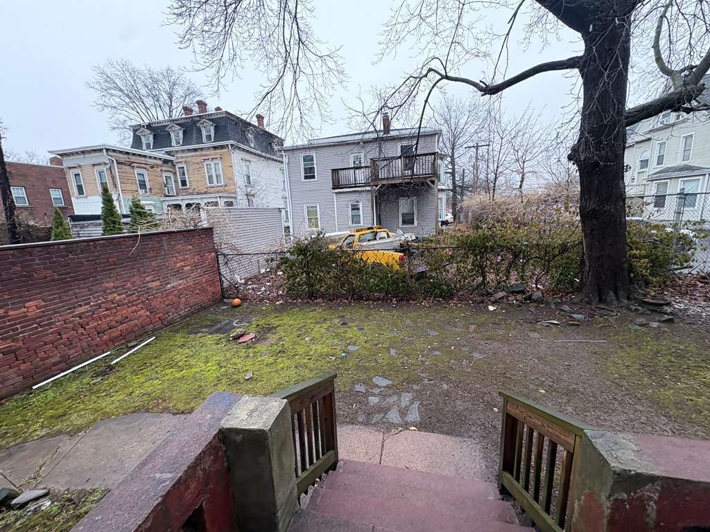 Building Photo - 41 Hotchkiss St