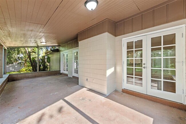 Building Photo - 525 Garden Heights Dr