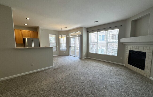 Building Photo - 8465 S Holland Way