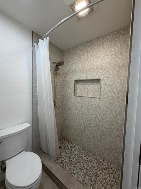 Building Photo - 860 Turquoise St