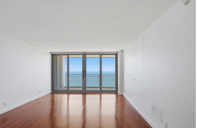 Building Photo - 1390 S Ocean Blvd