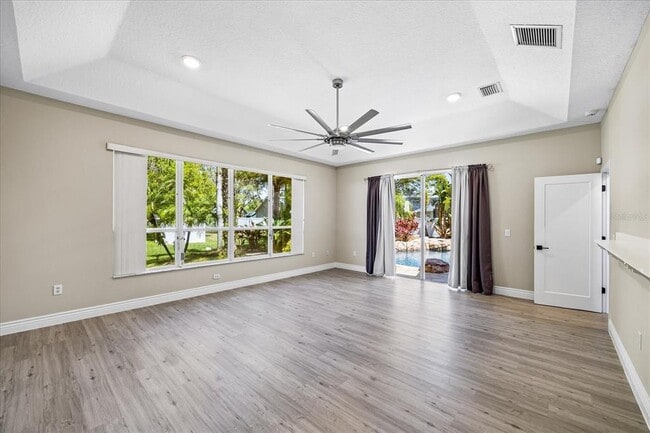 Building Photo - 12422 Creek Edge Dr