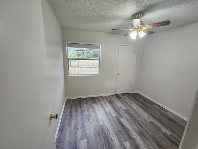 Building Photo - 3804 Rocky Hollow Trl