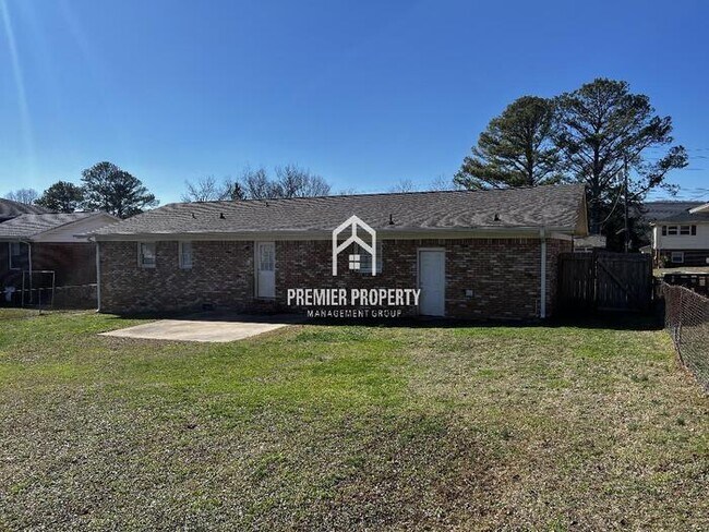 Building Photo - 3304 Deerfield Rd NW - Available Now!