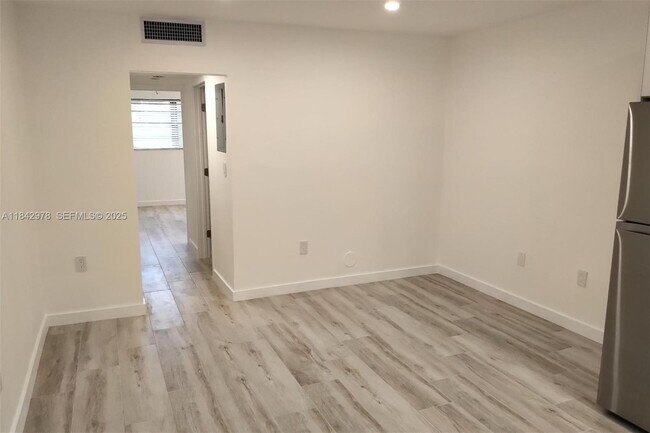 Building Photo - 846 Lenox Ave.