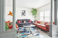 Building Photo - 285 Melbourne St