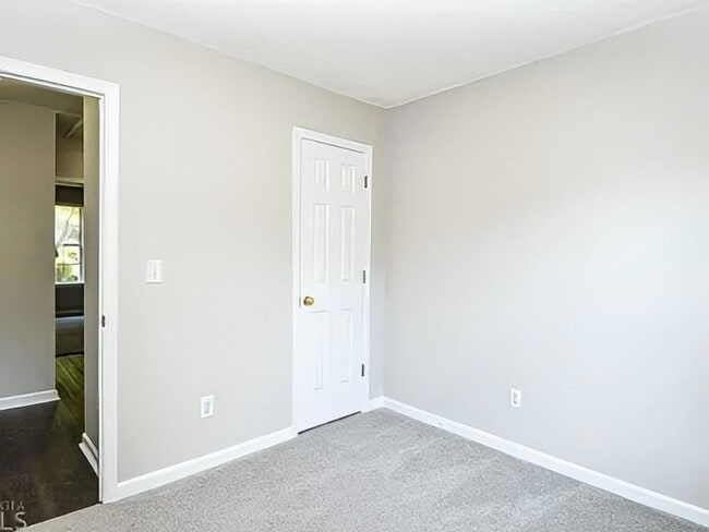 Building Photo - 4645 Valais Ct