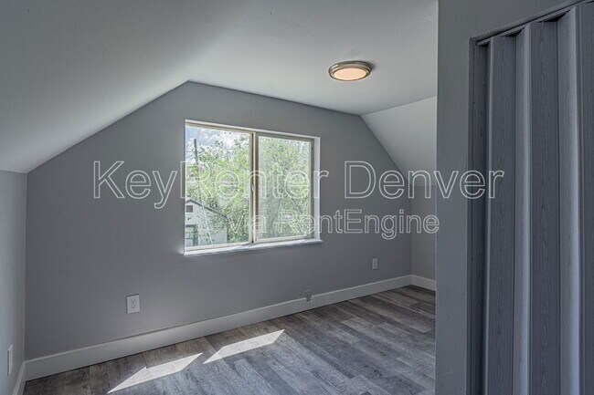 Building Photo - 3570 W Custer Pl