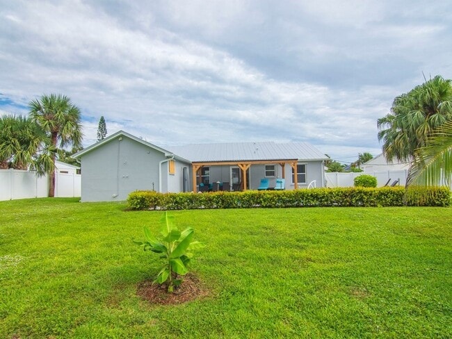 Building Photo - 606 Conn Way