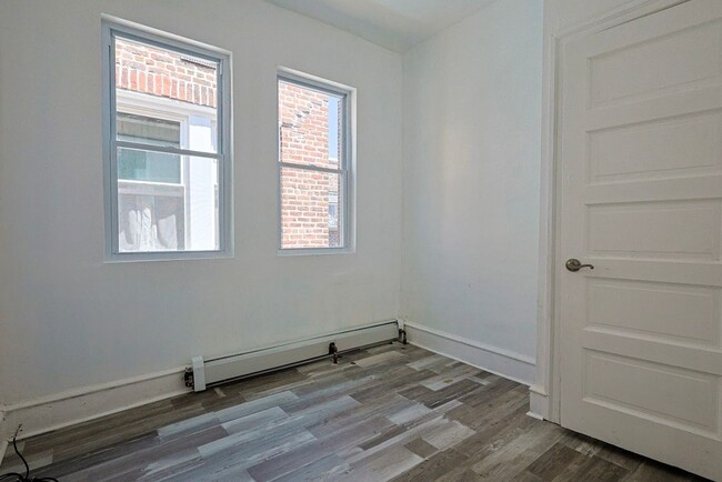 Building Photo - 3636 Winchester Ave