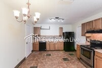 Building Photo - 13918 Villa Camino