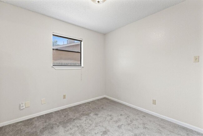 Building Photo - 8302 Spring Valley Dr