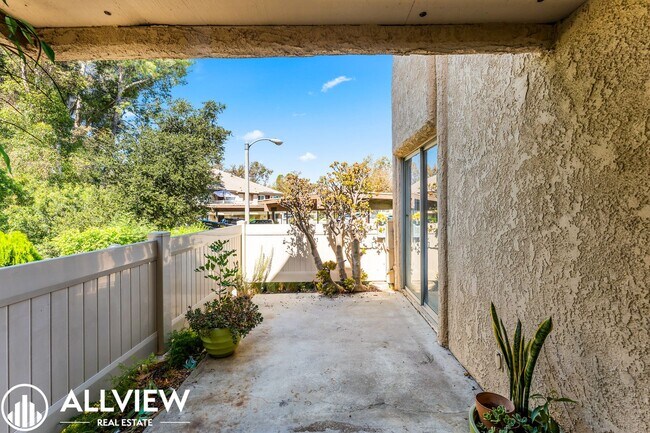 Building Photo - 25652 Rimgate Dr