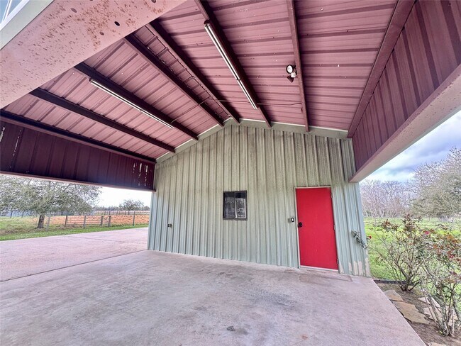 Building Photo - 4212 County Rd 182