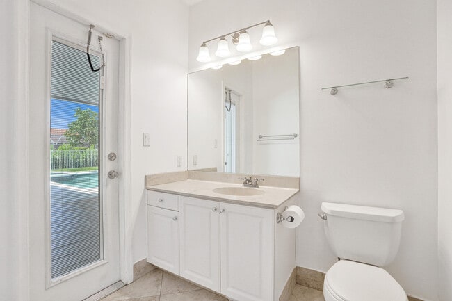 Building Photo - 10304 NW 50th Ct
