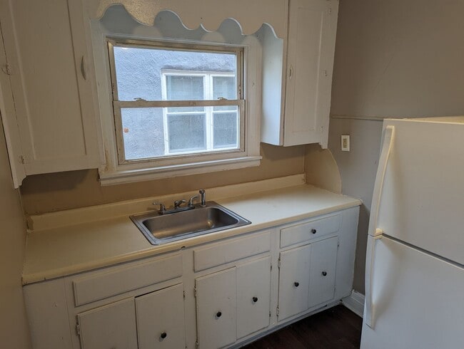 Building Photo - 1620-1622 High Street