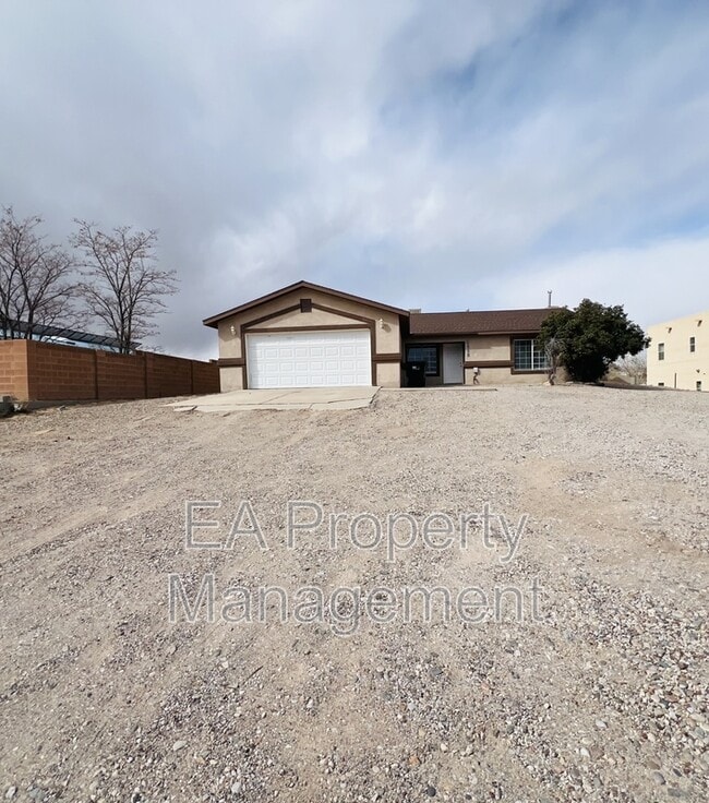 Building Photo - 1225 11th St SE