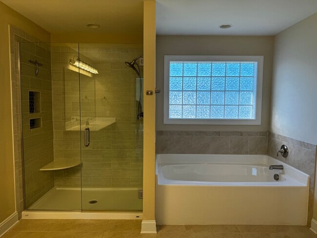 Building Photo - Grand 2 story home in Bluewater Rise