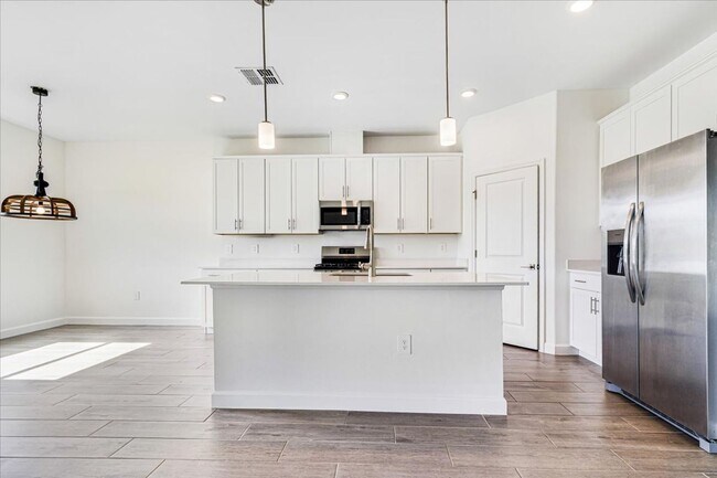 Building Photo - 4873 Seafoam Trl
