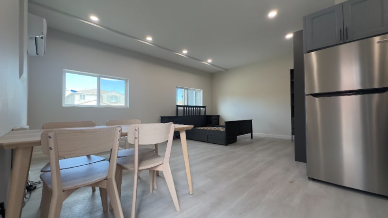 Primary Photo - 39391 Tiburon Dr