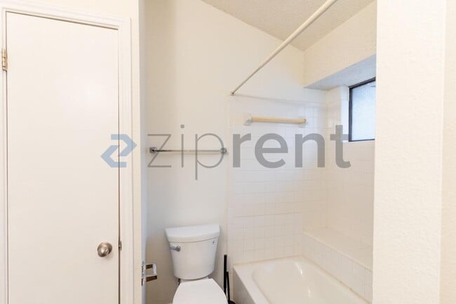 Building Photo - 12900 Widge Dr