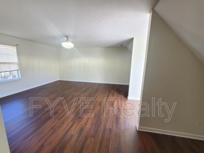 Building Photo - 2426 Middlebrook Ridge Ln
