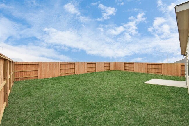 Building Photo - 5903 Grantgrala Dr