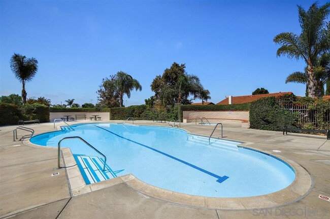 Building Photo - Perfect single-level home on a quiet Cul-d...