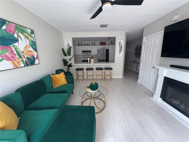 Building Photo - 3713 W Cass St