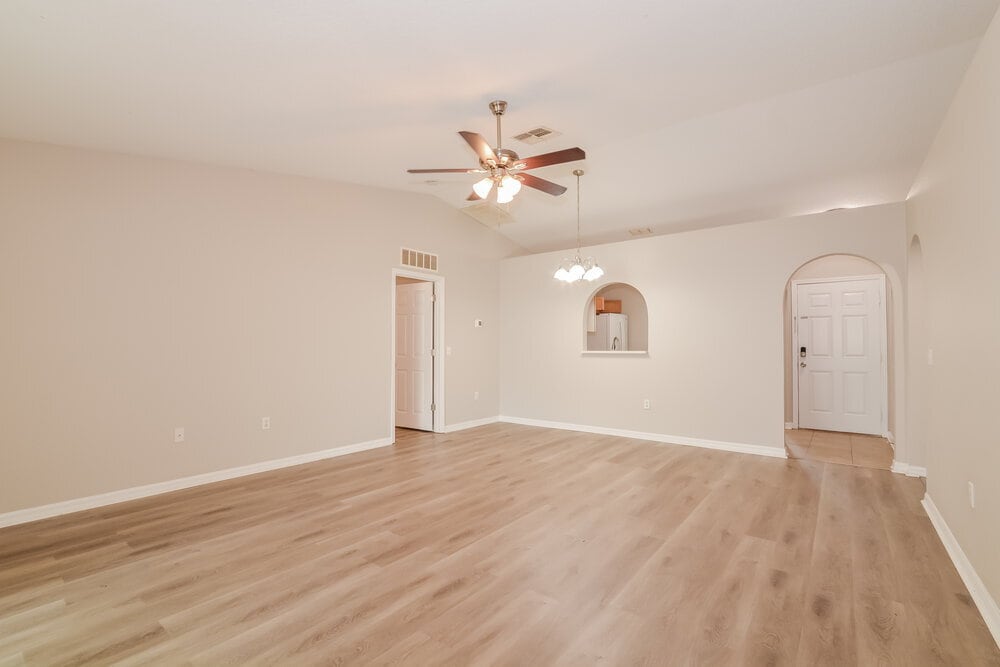 Building Photo - 2104 Aitkin Loop