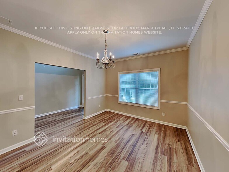 Building Photo - 147 Hawthorn Dr